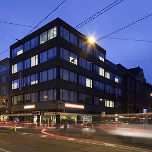 Отель Easyhotel Centre South, Амстердам